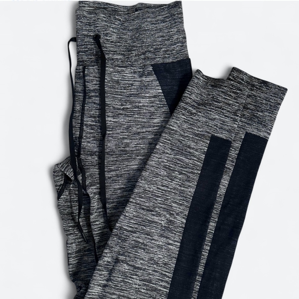 Victoria’s Secret PINK Gray and Black Athletic Leggings